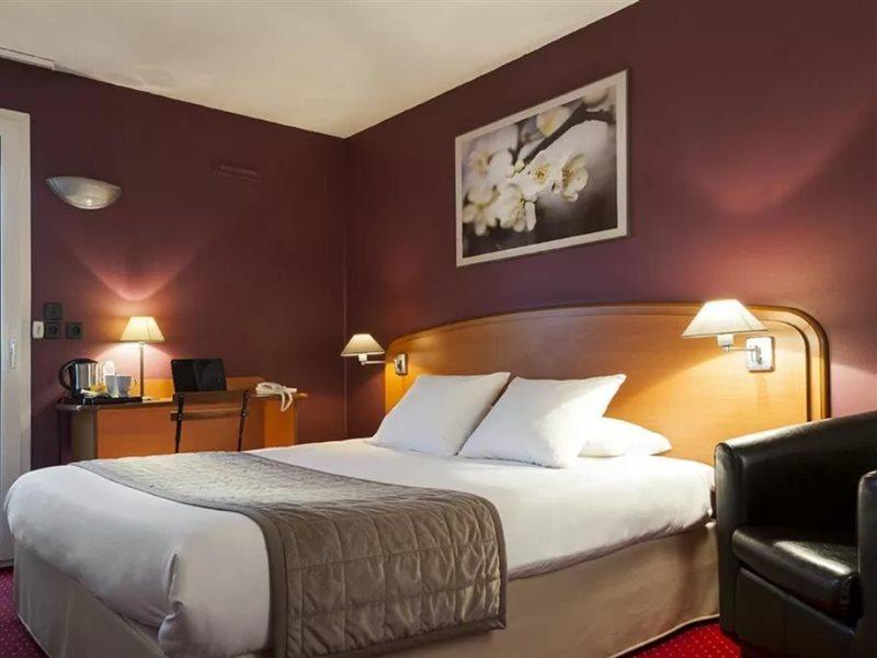 Sky Hotel Goussainville Charles De Gaulle מראה חיצוני תמונה